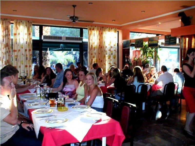 Morfeas Hotel Kavos Luaran gambar