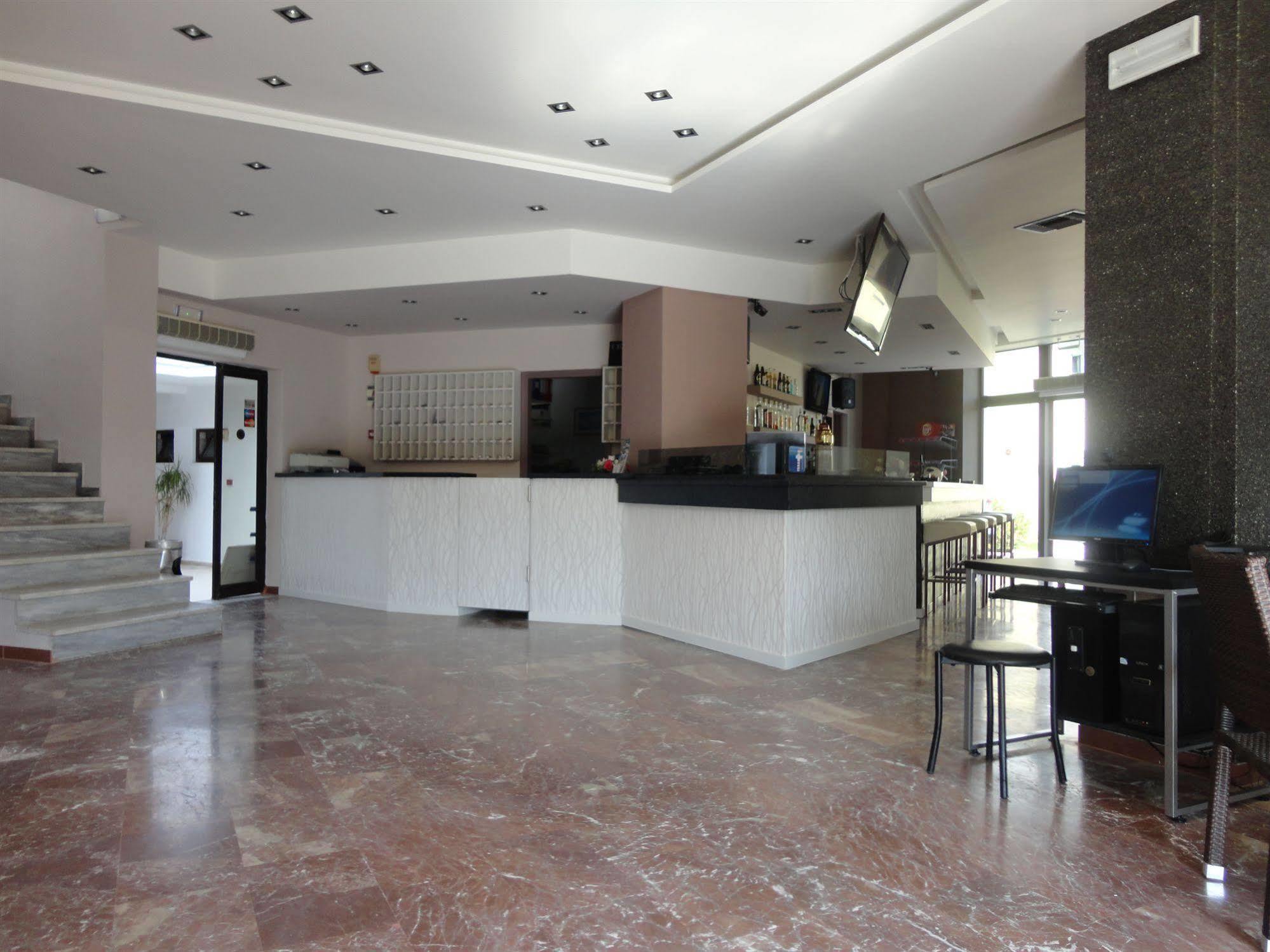 Morfeas Hotel Kavos Luaran gambar
